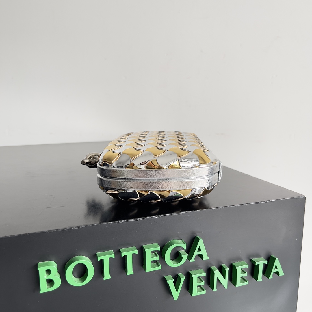 Bottega Veneta Hobo Bags